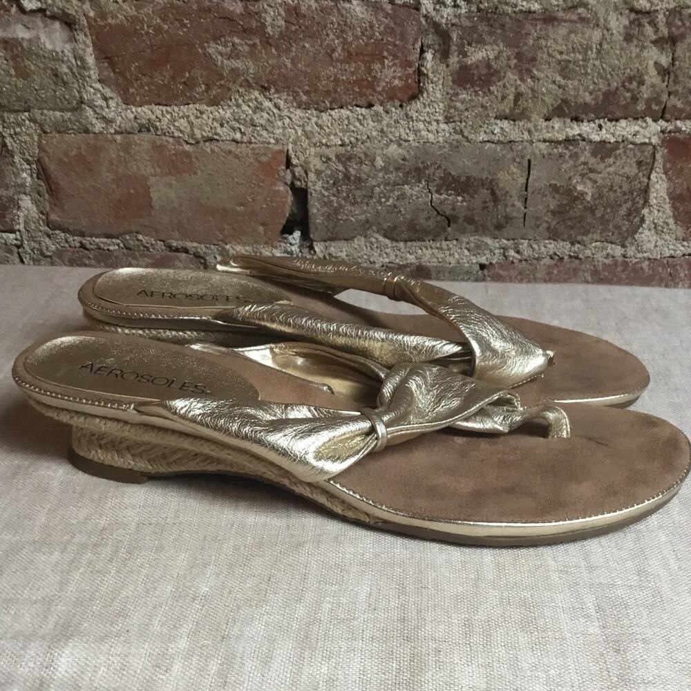 Aerosoles Women's 'Dew Drop' Soft Gold Leather Sandals Size  9.5